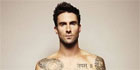 Adam Levine nudo...