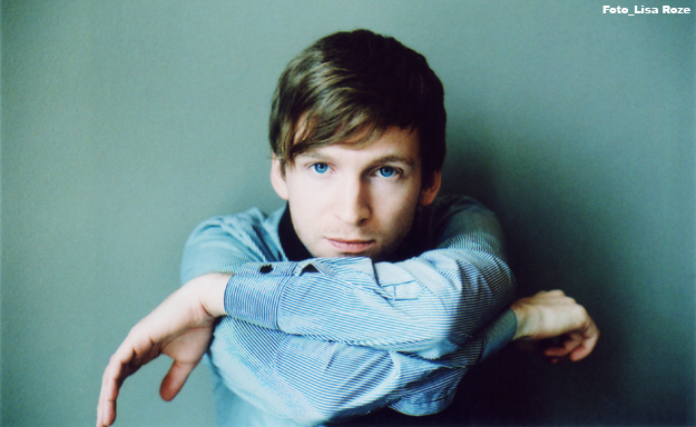 LAFUR ARNALDS A MANO LIBERA