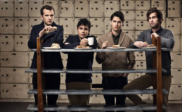 VAMPIRE WEEKEND ETNO-CHIC POLIFUNZIONALE